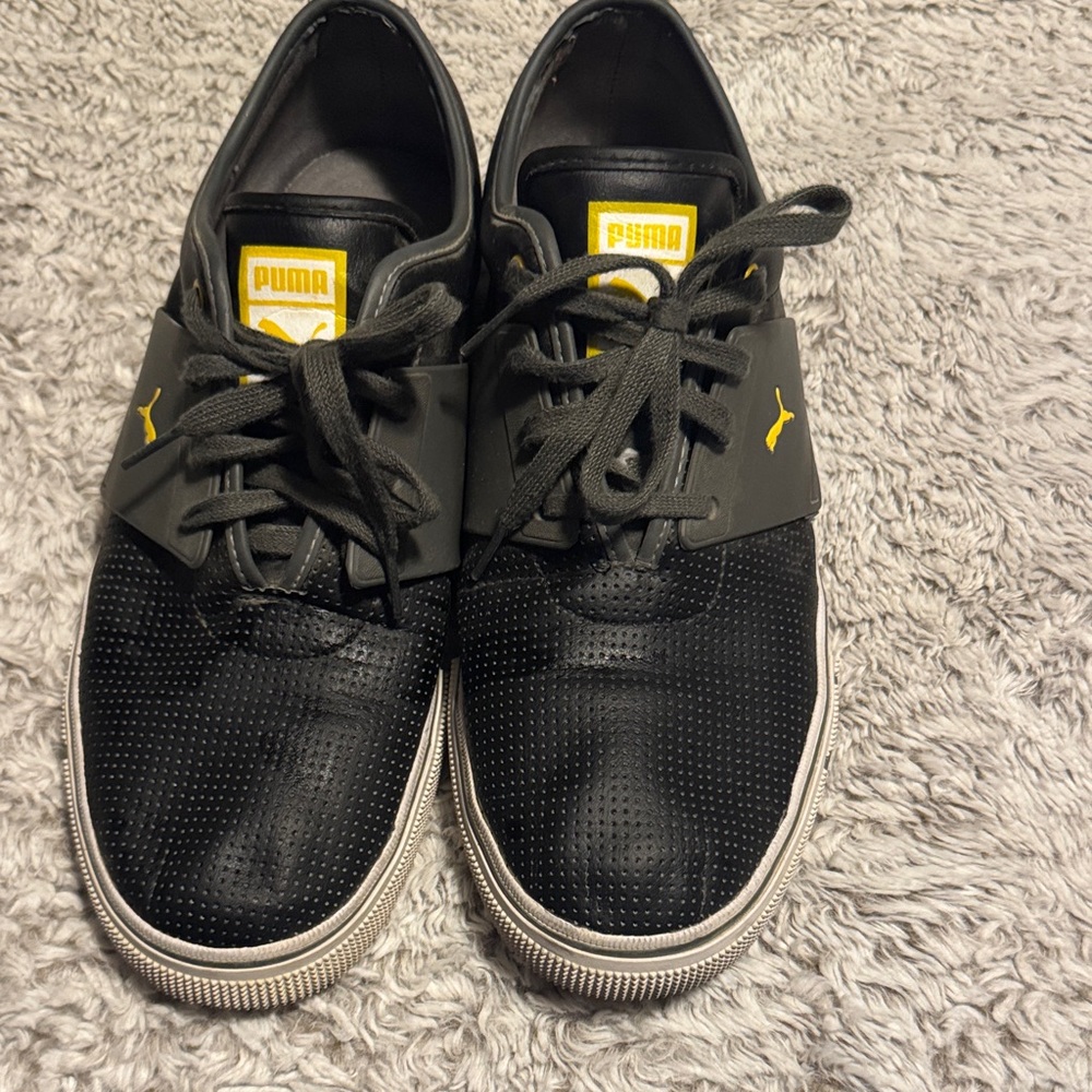 Puma Men's Black and Yellow Sneakers